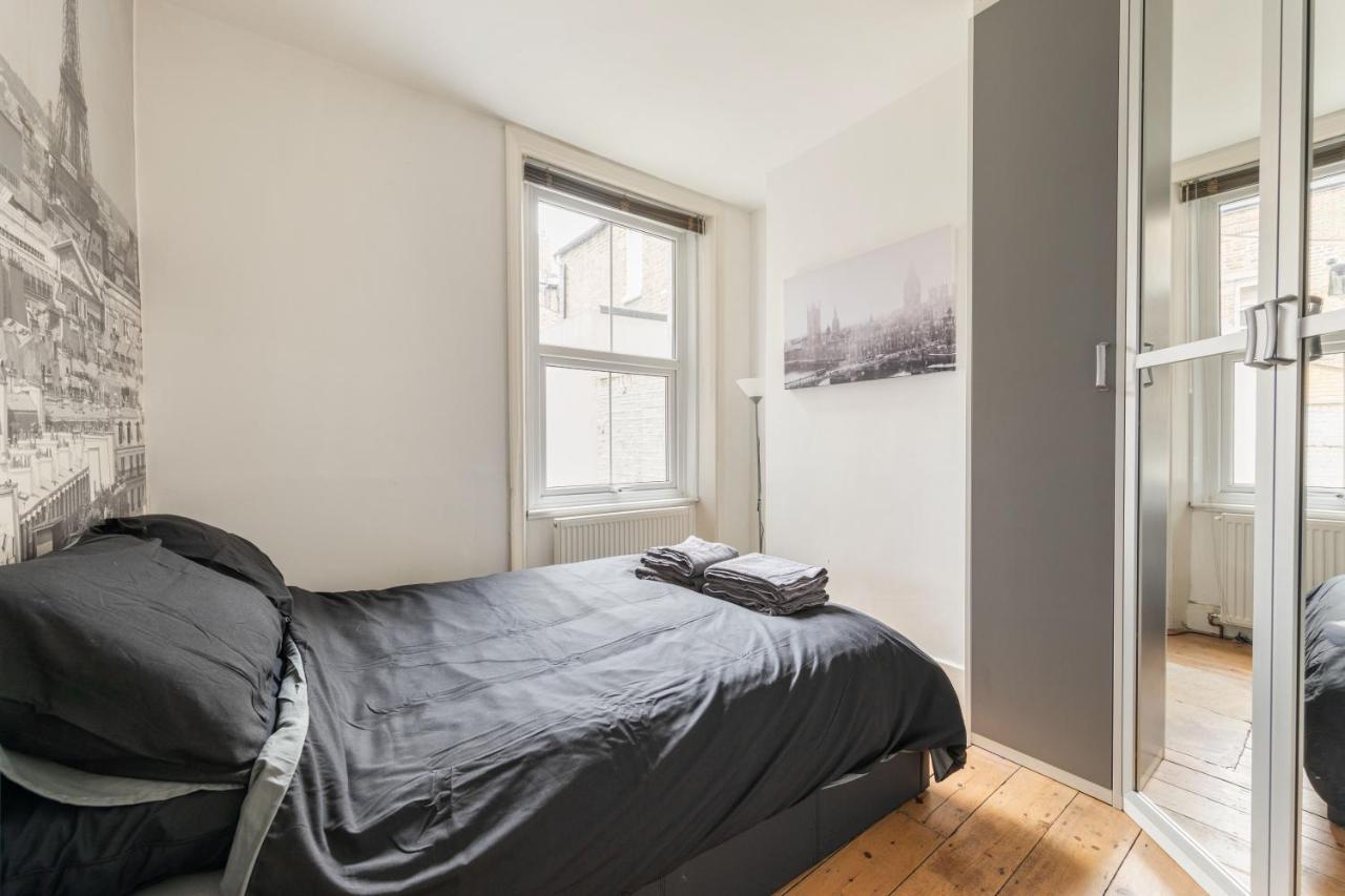 Apartament Charming 1 Bed Flat W Courtyard In Londra